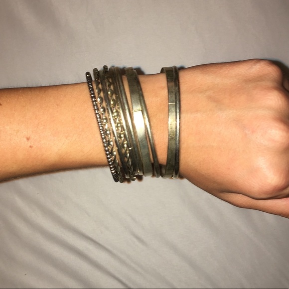 ⭐️ Bangle Bracelets ⭐️ - Picture 3 of 3